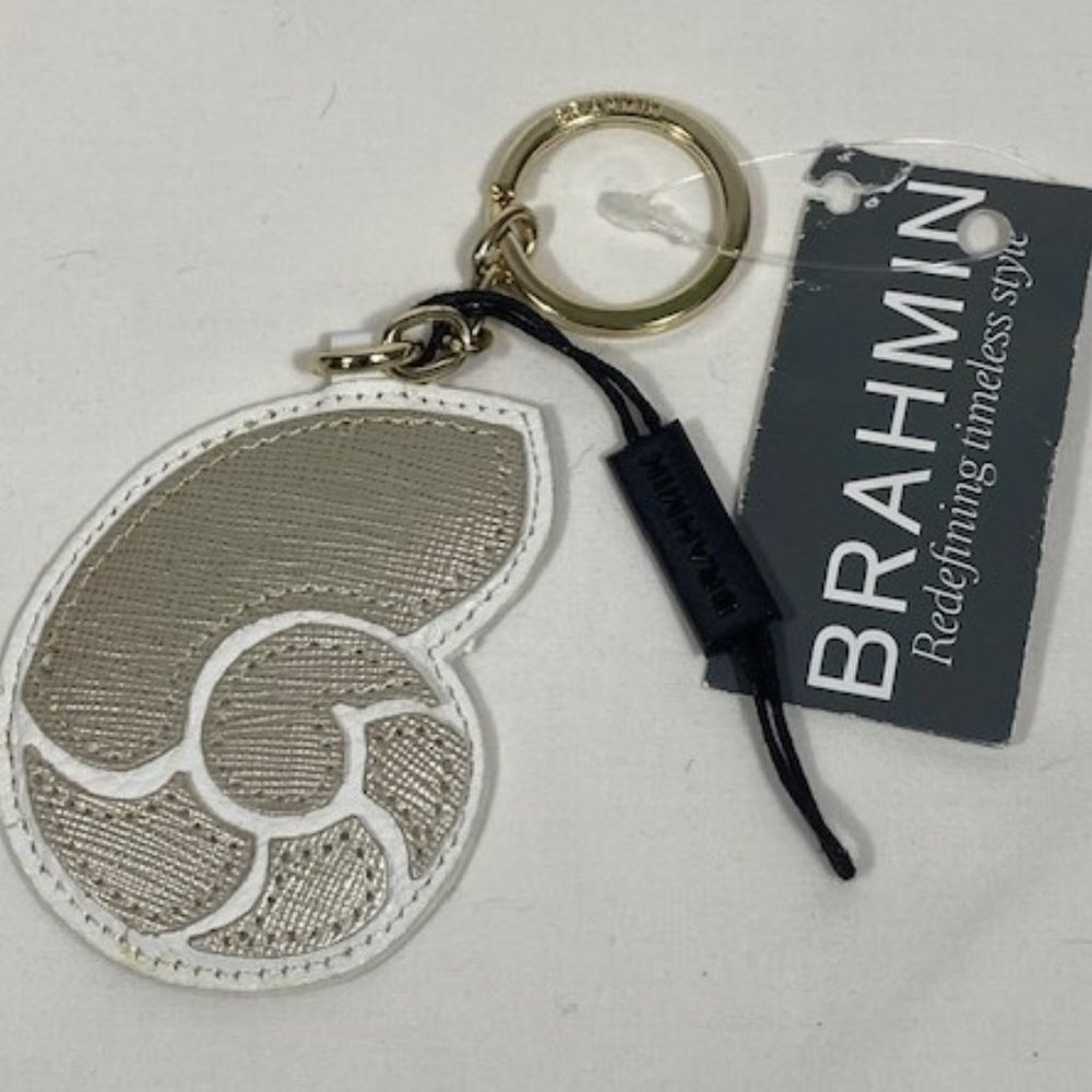 NWT RARE BRAHMIN NAUTILUS SEASHELL/SHELL KEY CHAIN FOB PURSE BAG CHARM TASSEL